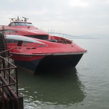 香港行きのフェリー 