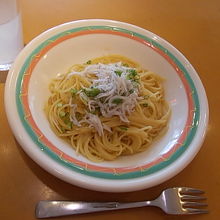 定番の「しらすと葱のパスタ」
