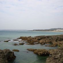 あいにくの曇り空‥