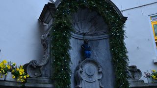 ジュリアンくんは、とてつもない衣装持ち　この日の装いはブルーの上下でした