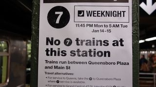 夜間・週末の路線ストップにはご注意を！