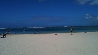 綺麗な海でそんなに混んでいないビーチ！