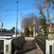 新規架橋の”ぎんなん橋”配慮された造りですネ