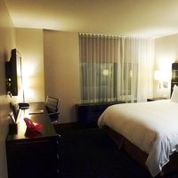 入り口のポーチが広いので圧迫感はありません