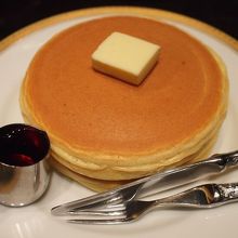 お店でもおススメ、ホットケーキ。