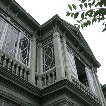 見上げたところ