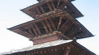 パタン最古の寺院