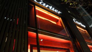 立派なお店です。