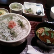 しらす丼のセット