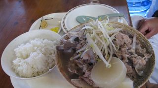 人気メニュー「骨汁」