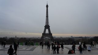 ここからのエッフェル塔の眺めが最高！