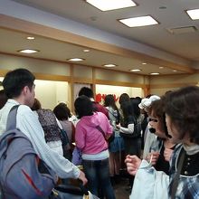 鳩サブレを購入する方達