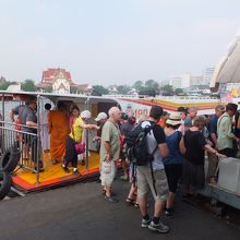 お坊さんも利用します