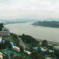 漢江側の部屋から（予約は難の模様）