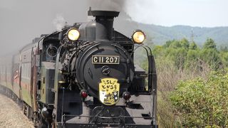 幸福駅にＳＬ列車を