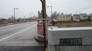 犀川は、浅野川の女川に対して、男川と言われます