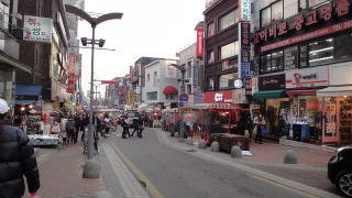 活気のある学生街