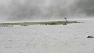 長靴履いて、知床最大の湖にトレッキング