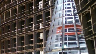 建築の曲線美にひかれます。