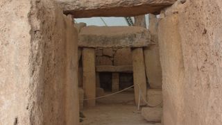 海沿いの神殿。景色が綺麗だよ