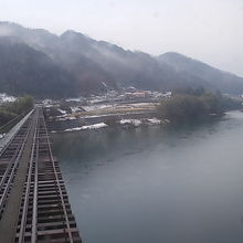 とにかく川の景観が美しいエリアです