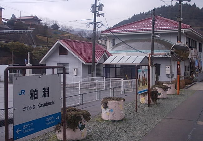 美郷町の代表駅であり、大田市への入口駅です