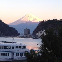部屋から見た、朝の富士山です。