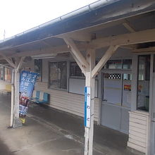 とても立派な駅舎です