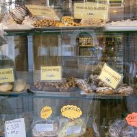 近所のパン屋さん