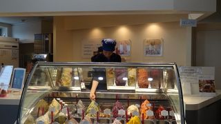 五稜郭タワーのお店に行きました