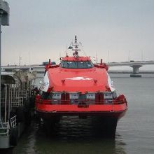 香港空港への直行フェリー