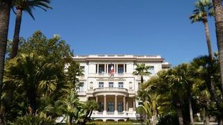 ニースの「マセナ美術館」は美しい庭園とベルエポック建物を鑑賞♪