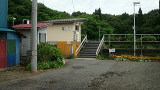 市街地にあります