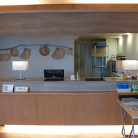 フロントです。