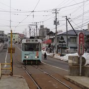 函館市電終点駅の一つ、市営谷地頭温泉・立待岬に徒歩でアクセスできます。