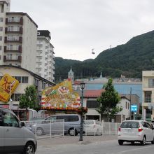 目立つ！お隣にハセガワストア