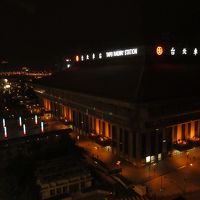 ホテルから台北車站を眺める