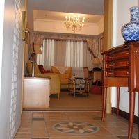 入口〜リビングルーム