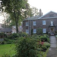 庭は管理も行き届いていました。