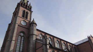 静かで厳かな雰囲気