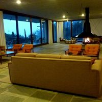 ホテルロビーは広くゆったりしている