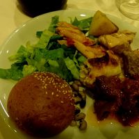 ホテルで夕食を