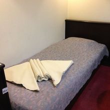 花毛布です。折り紙のように畳んであるだけなんです。驚き！