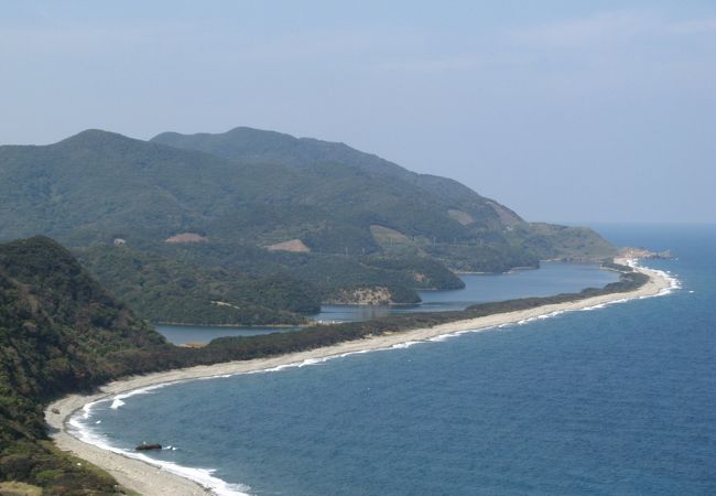 “長目の浜”にある池の中のひとつ