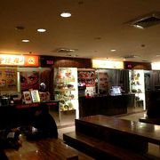 台北駅でカレーライスを食べ比べ。ただし半数は日式カレーですが…