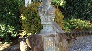 美味しいお酒、甘いお菓子、旨い水、小僧さんの街