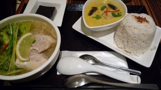 美味しいフォーとカレー（日本人的味付け）
