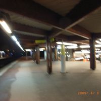 周辺はさびしいが治安はよい　これは最寄り駅RER Parc 