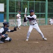 大きな公園で、野球場、球技広場があります。