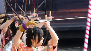 三十三間堂の「通し矢」